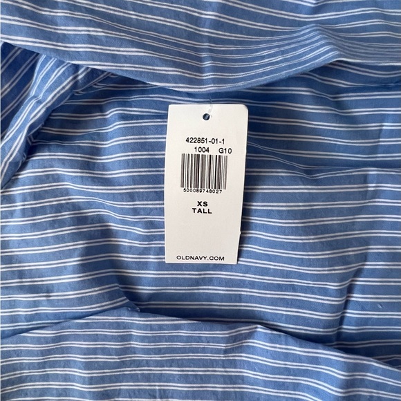 Puff-Sleeve Striped HenleyVisitarShirt for Women - Picture 10 of 11